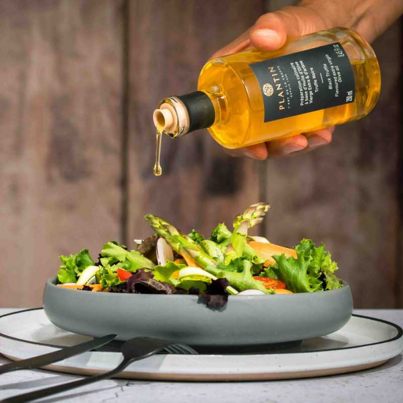 Natives Olivenöl extra aromatisiert, schwarze Trüffel