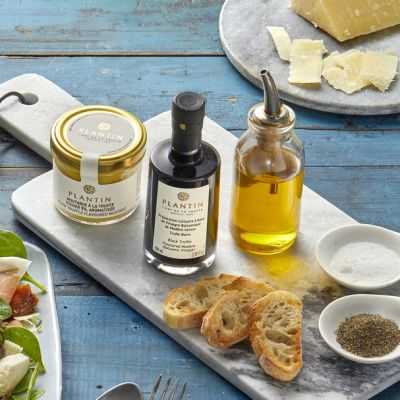 Preparazione culinaria a base di aceto balsamico di Modena al gusto di tartufo nero