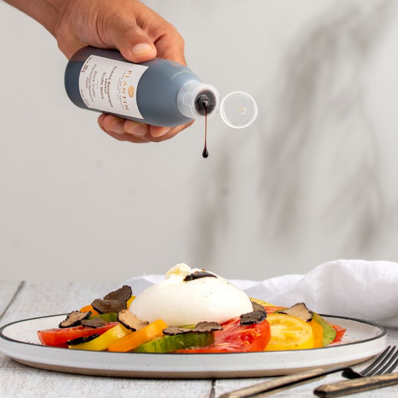 Black truffle-flavoured balsamic glaze