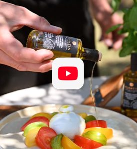 Salade de tomates colorées, burrata et truffe d’été fraîche
